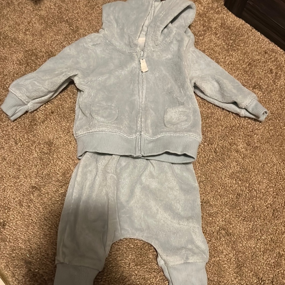 Carter outfit